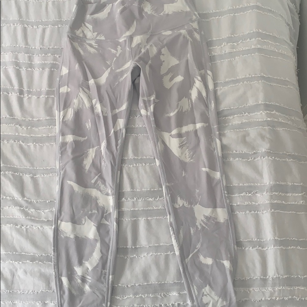 COPY - Lululemon Wunder Under